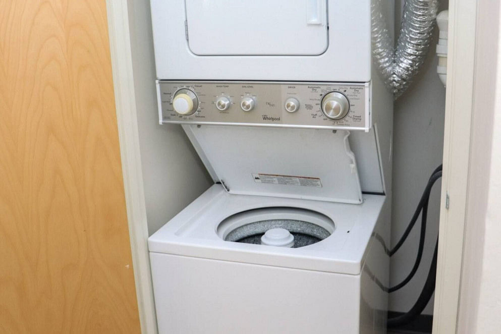 Kenmore washer and dryer from 1970s (museum